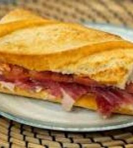 bocadillo de jamon